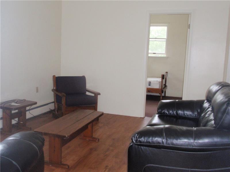 852-886 Wayne Avenue Photo 12