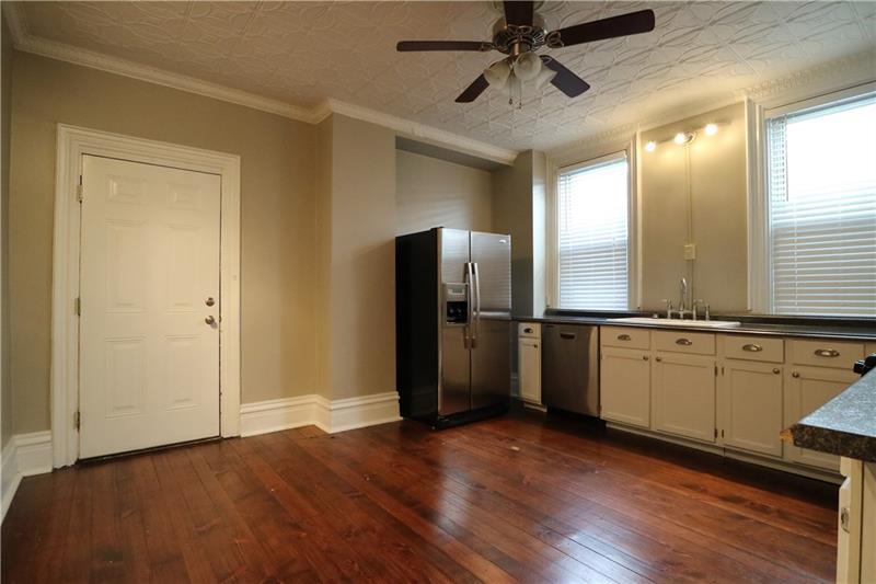1911 Jane Street #1 Photo 2