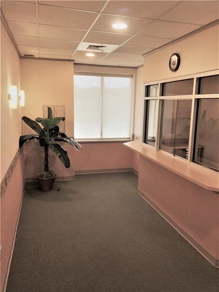 17 Arentzen Blvd #204 Photo 2