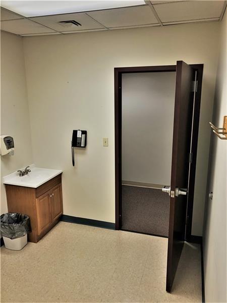 17 Arentzen Blvd #204 Photo 7