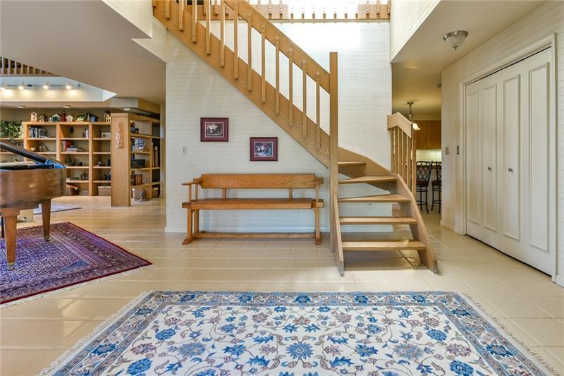 6 Jaycee Dr Photo 2