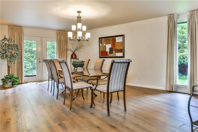 6 Jaycee Dr Photo 9