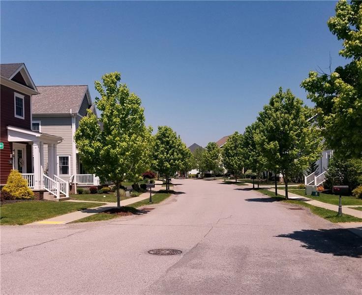 1215 Newbury Highland Photo 14