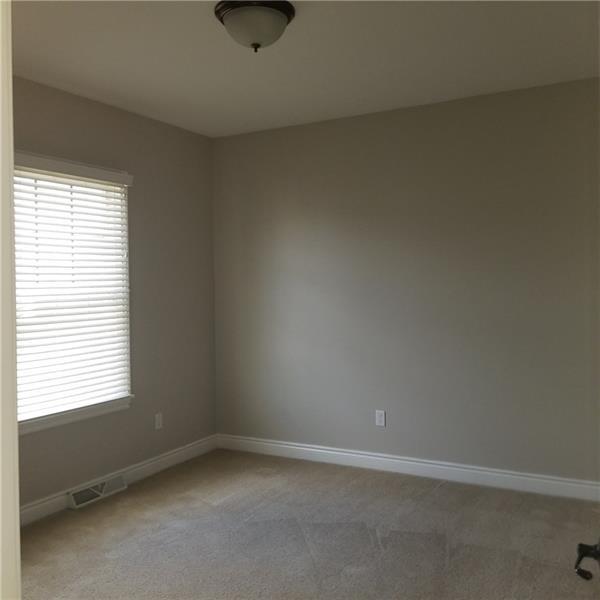 1215 Newbury Highland Photo 6