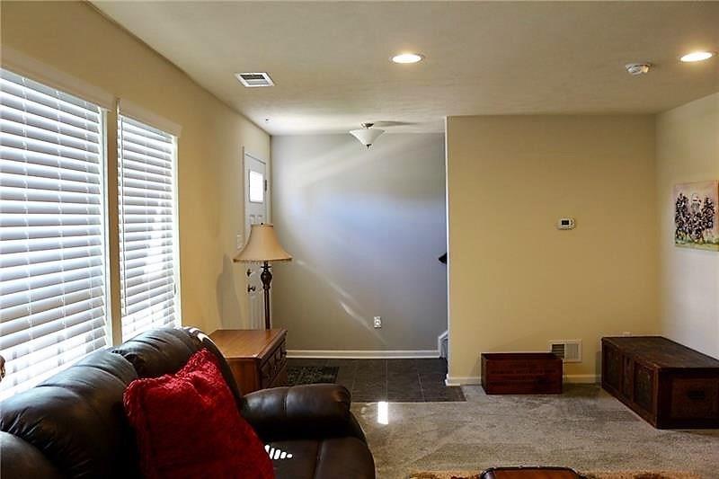 705 Shelley Ln Photo 1