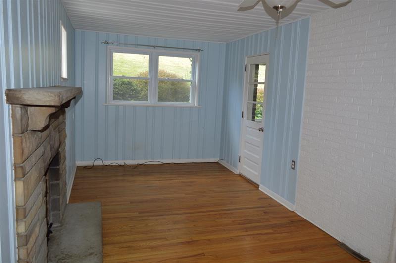 155 Demar Blvd Photo 7