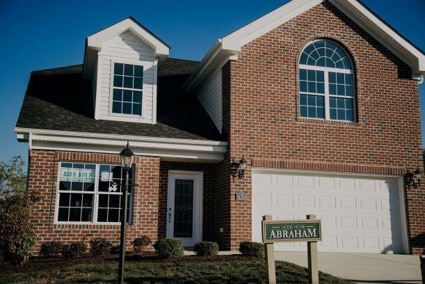439 River Glen Dr, Economy