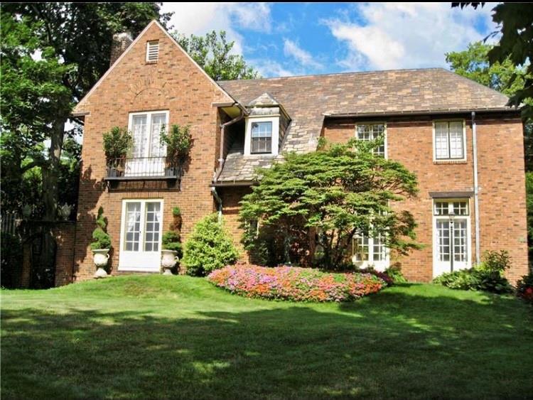 704 Devonshire Road