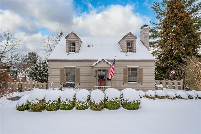 8 Mitchell Dr, Upper St. Clair
