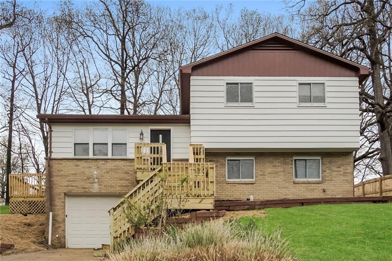 1379 Lincoln Dr