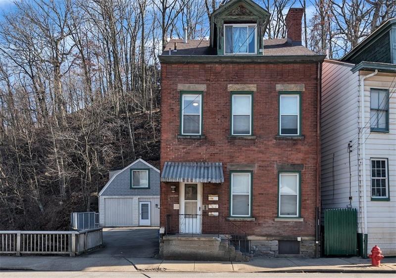 726 Evergreen Ave #1