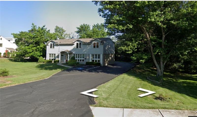 210 Wallace Rd