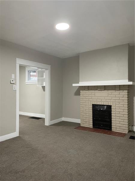 411 Avenue D, Forest Hills Boro