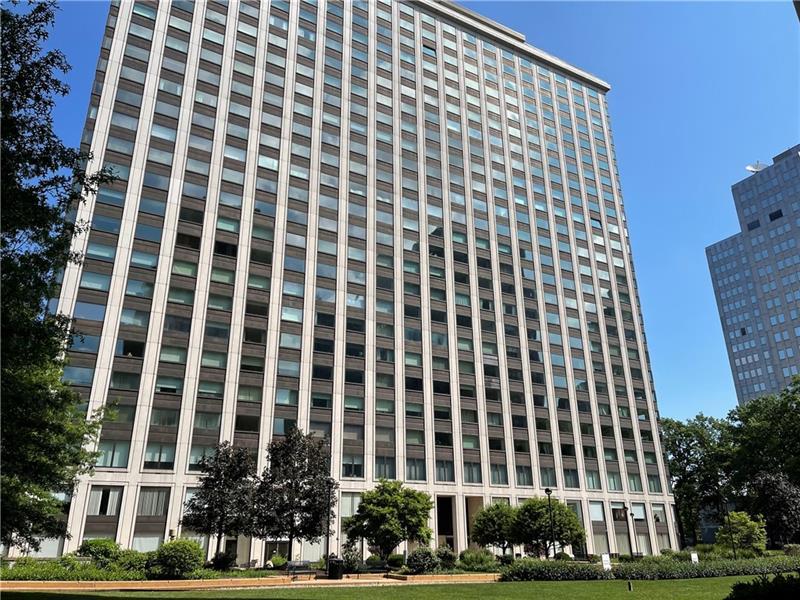 320 Fort Duquesne Blvd #23E