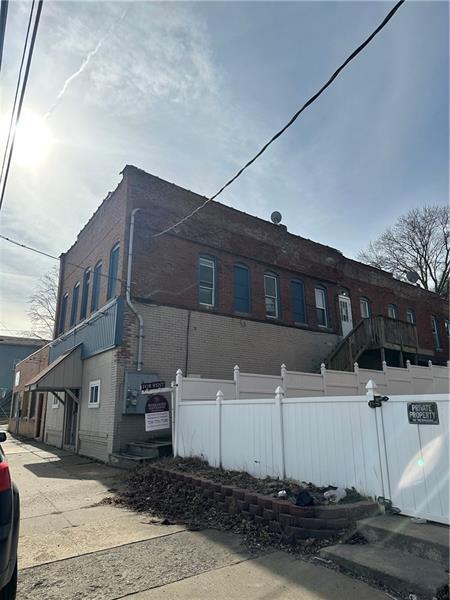 548 Hansen Ave #3