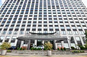 320 Fort Duquesne Blvd #12N