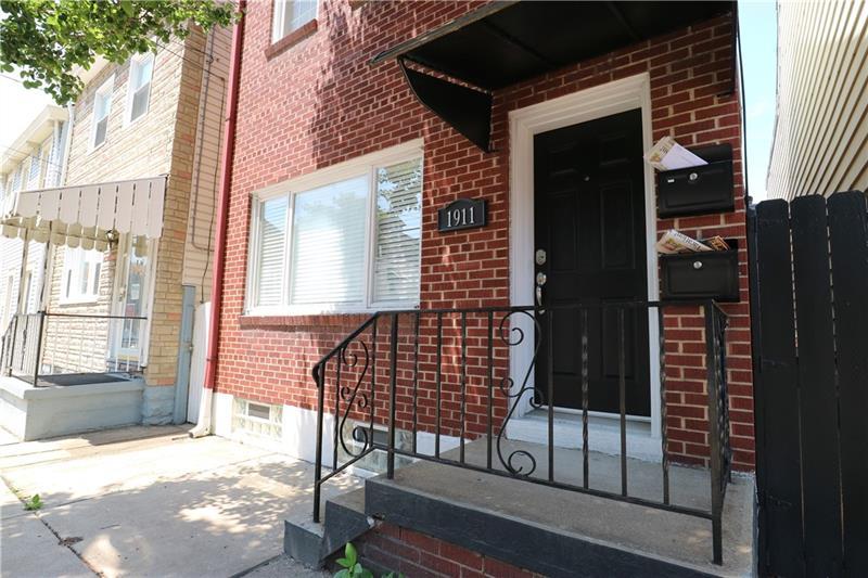 1911 Jane St, South Side