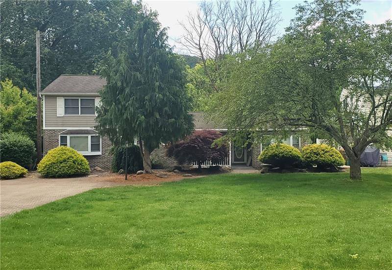 770 Lakeside Dr