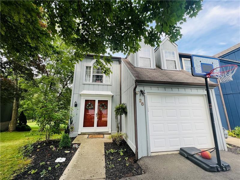 26 Monmouth Dr, Cranberry Twp