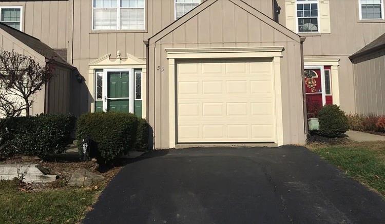 55 Monmouth Dr, Cranberry Twp