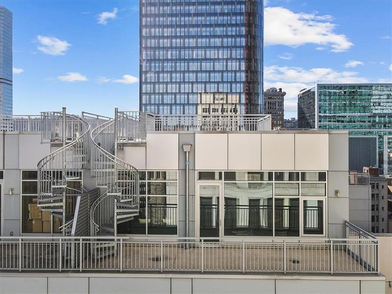 301 5th Avenue #709