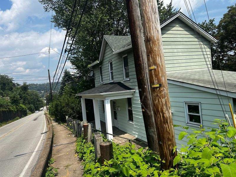 263 Greensburgh Pike, N. Versailles