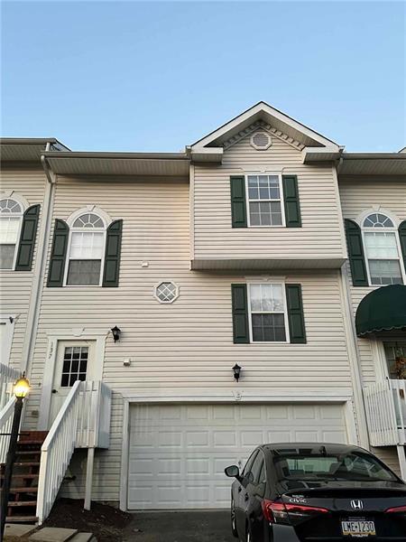 137 Mountain Dr