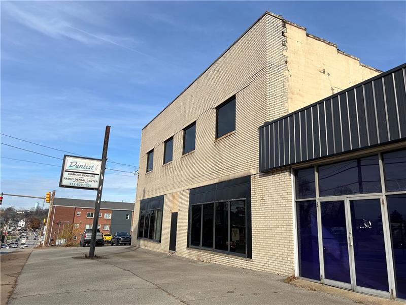 537 Lincoln Hwy