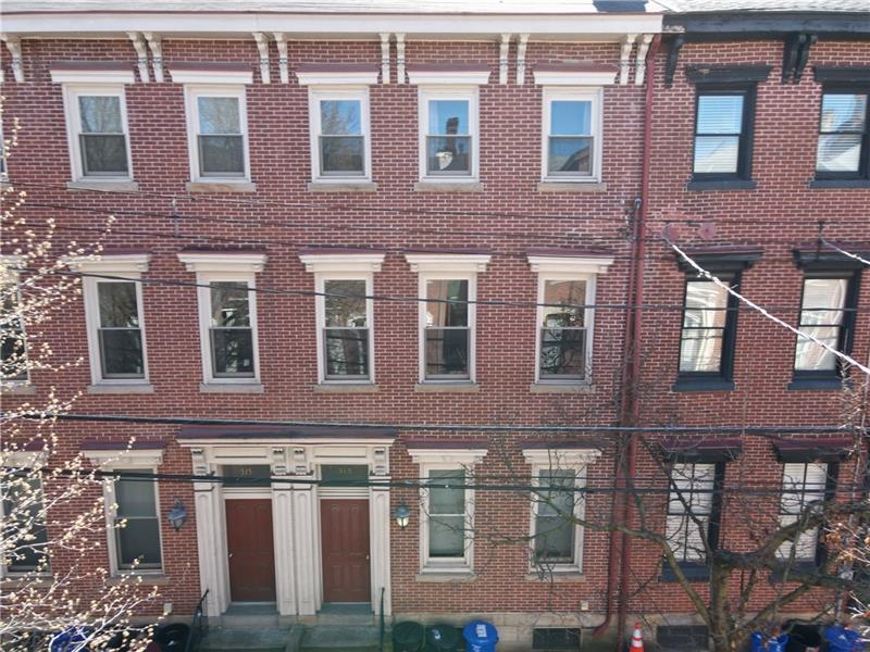515 Lockhart St, Central North Side