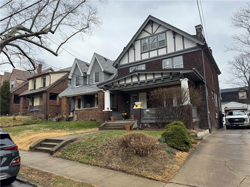 6531 Bartlett St, Squirrel Hill
