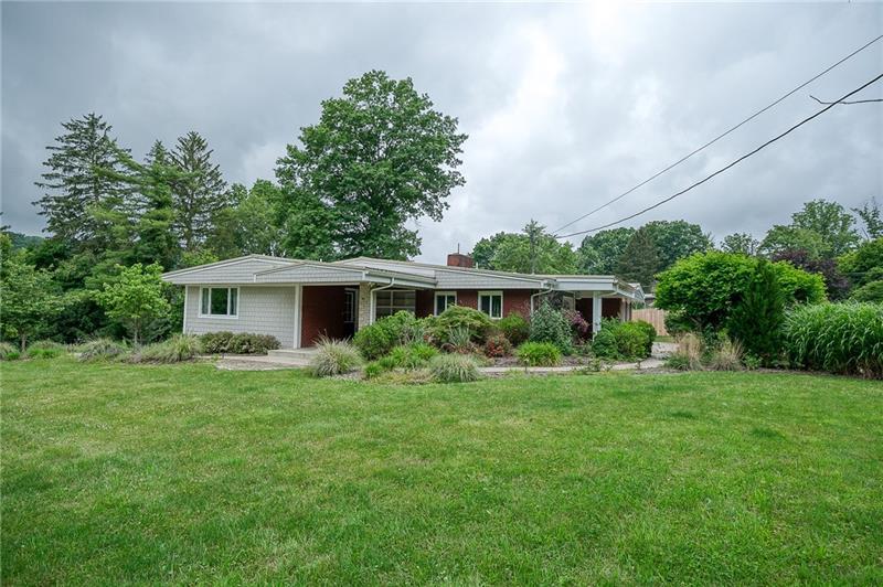 3180 Pinecrest Ct, Murrysville
