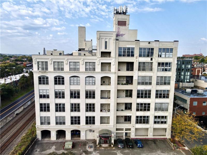 5850  Centre Ave, Shadyside