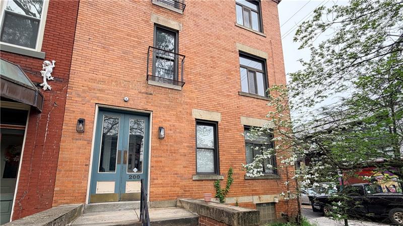 200  S Millvale Ave, Bloomfield