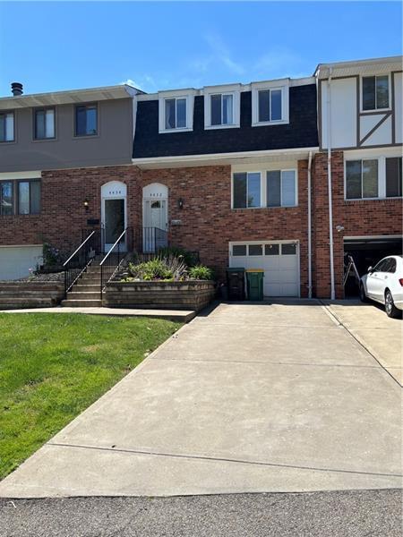 4432  Laurel Oak Dr, Hampton