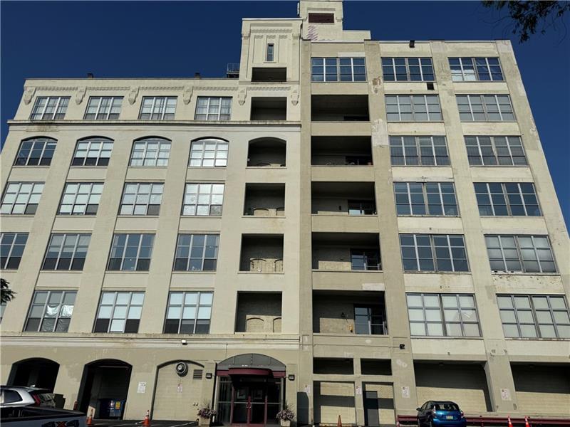 5850  Centre Ave, Shadyside