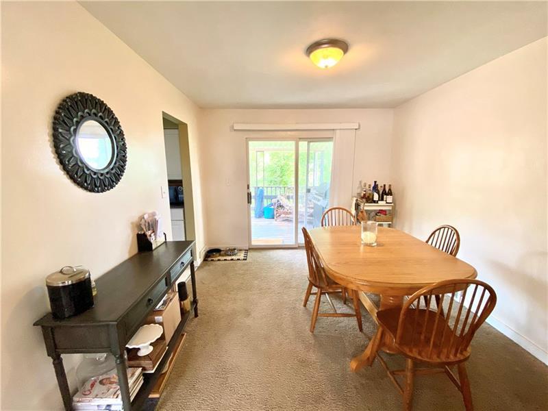 448 Kathleen St Photo 5