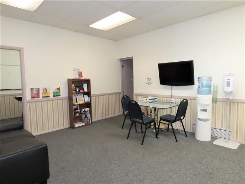 413-415 Highland Ave Photo 6