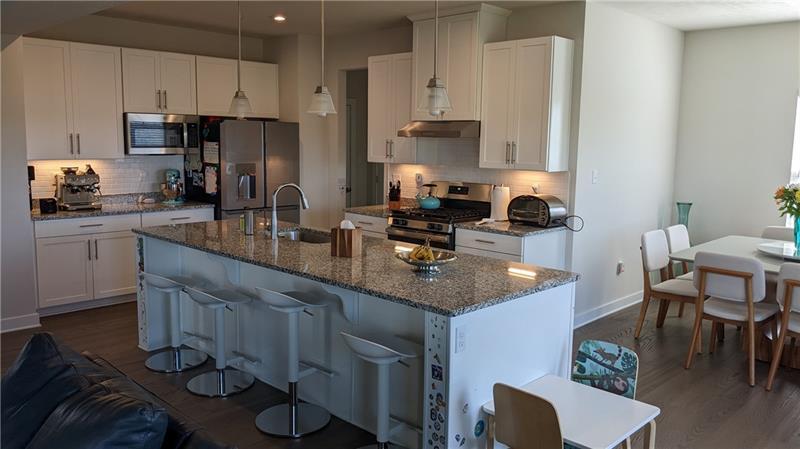 126 Marquis Dr. Photo 3