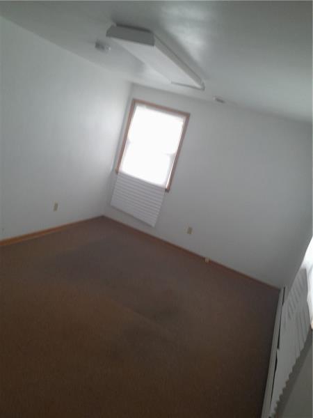 300 Cameron Road Photo 28