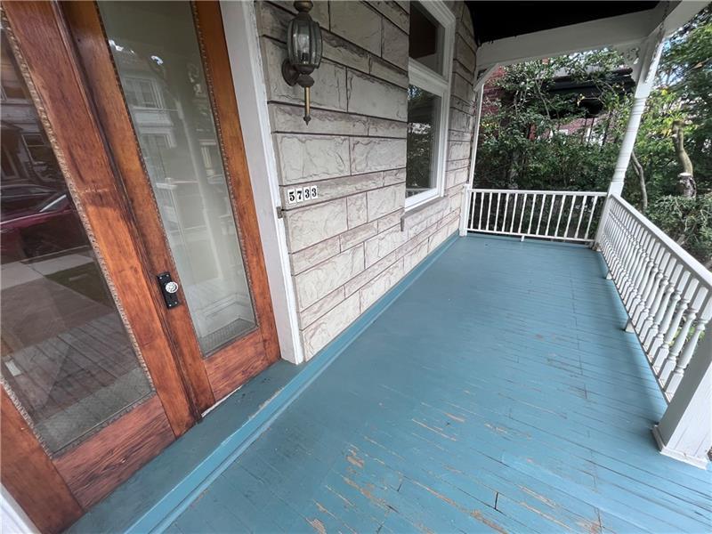 5733 Howe St Photo 28