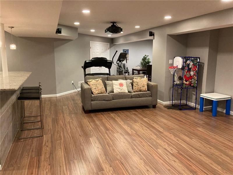 2379 Wheatland Cir Photo 34