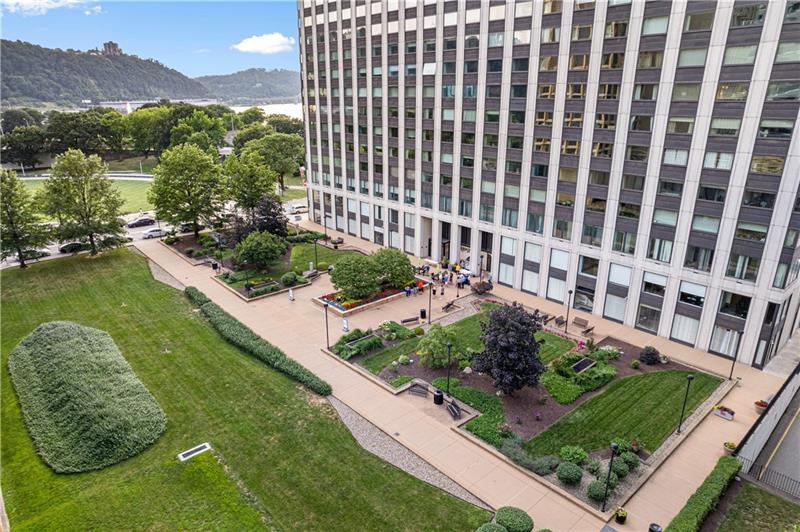 320 Fort Duquesne Blvd #26FGHJ Photo 30