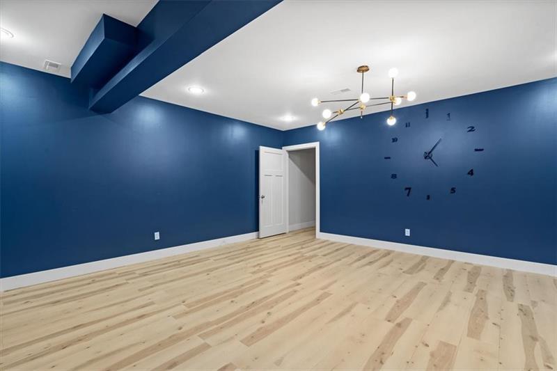 1809 Porter Photo 34