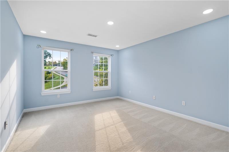 5801 Windsor Drive Photo 32