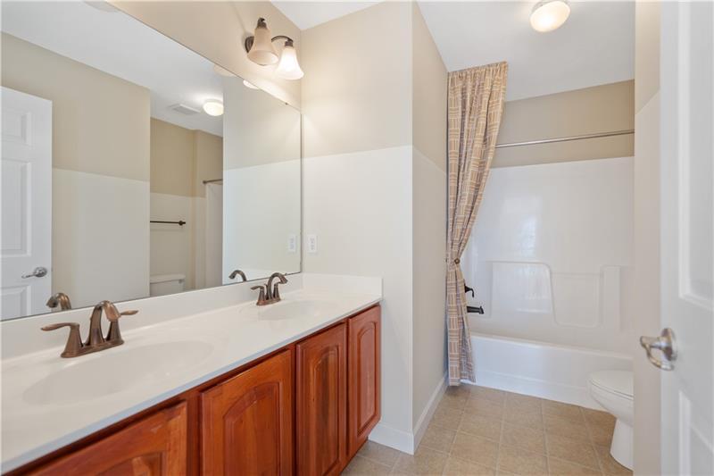 5801 Windsor Drive Photo 37