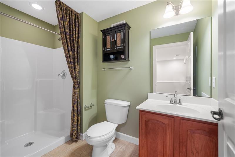 5801 Windsor Drive Photo 44