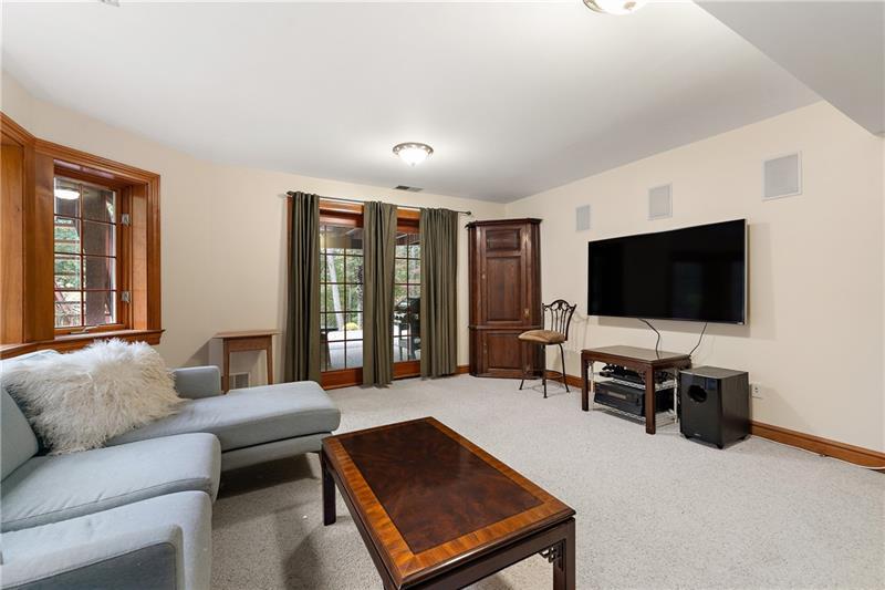 2055 Henry Rd Photo 45