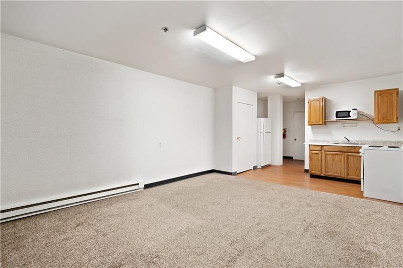 128 Wood Street Photo 16