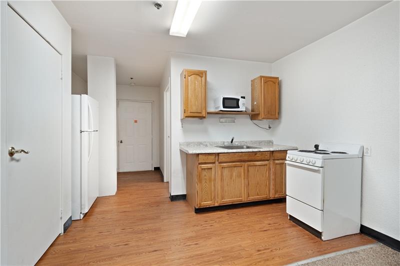 128 Wood Street Photo 18