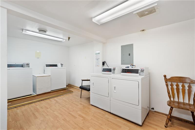 128 Wood Street Photo 21